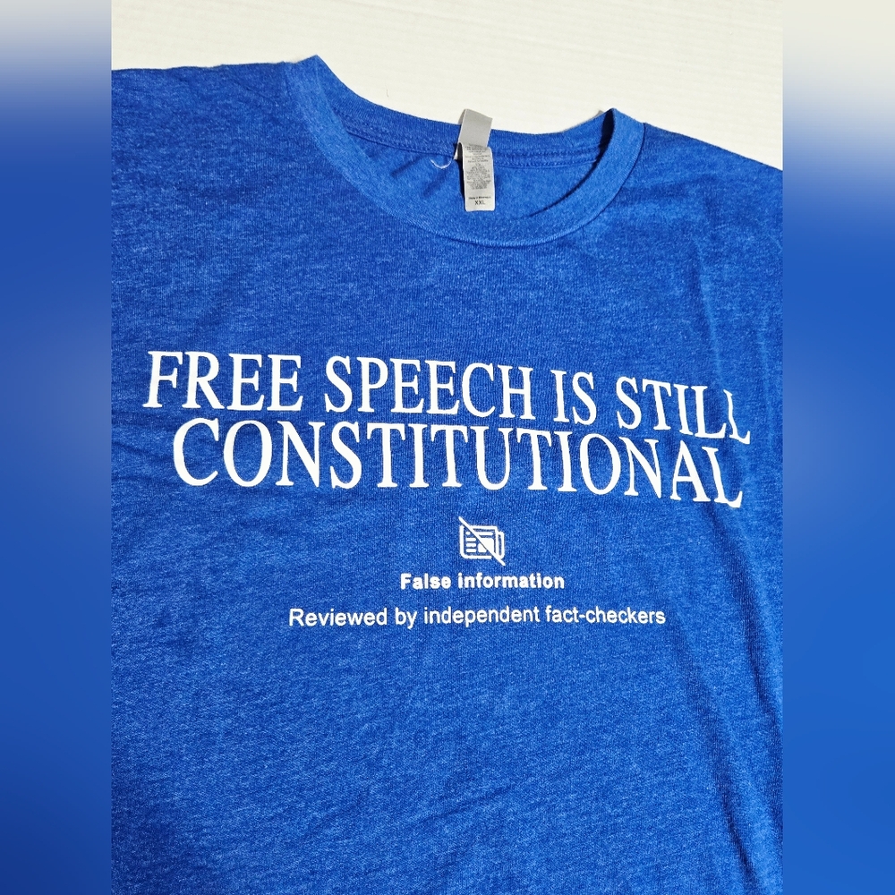 Blue Free Speech is Constitutional Men T Shirt XXL Fact Checkers Humor